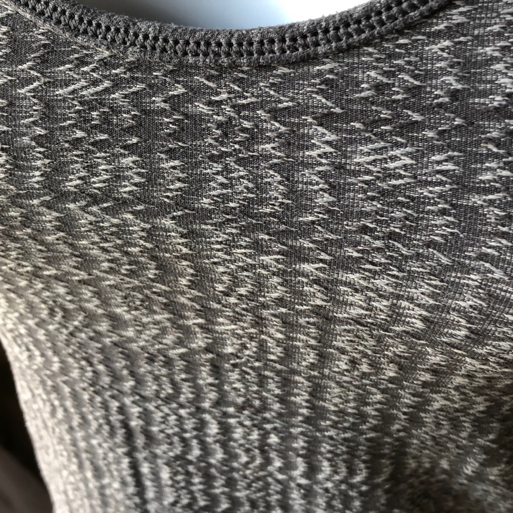 LULULEMON  RACERBACK TOP - Picture 2 of 5
